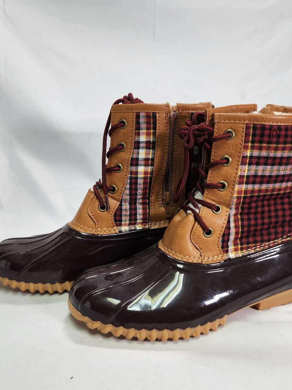 Sporto Maroon Plaid Duck-Style Lace-Up Rain Boots with Tan Trim